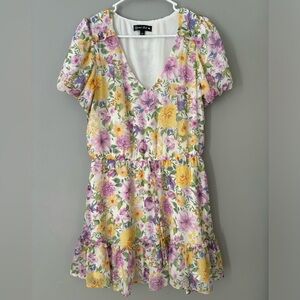 Women’s floral dress size Large